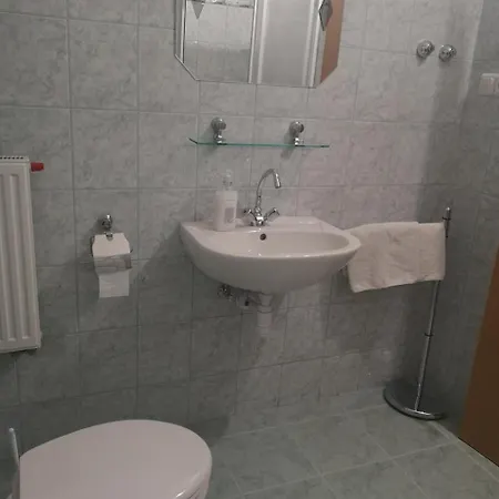 Guest house Galeria Panzio 3*