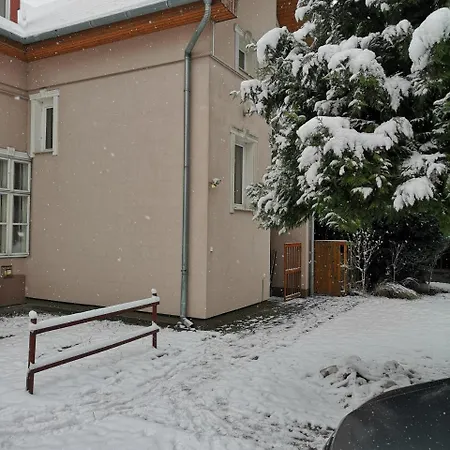 Guest house Galeria Panzio Sarvar